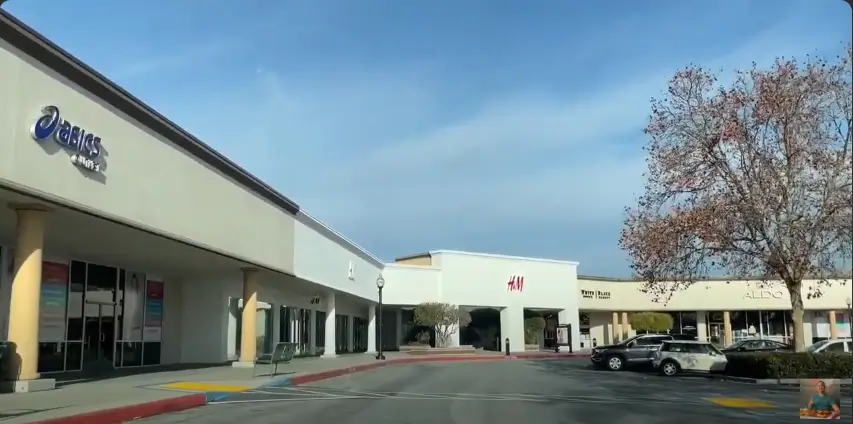 gilroy-premium-outlets-photo