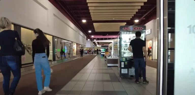 las-vegas-south-premium-outlets-photos-1024x498-1