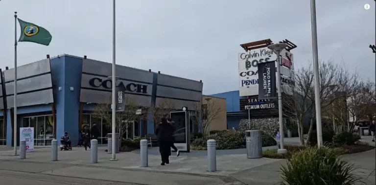 seattle-premium-outlets-photos-1024x504-1