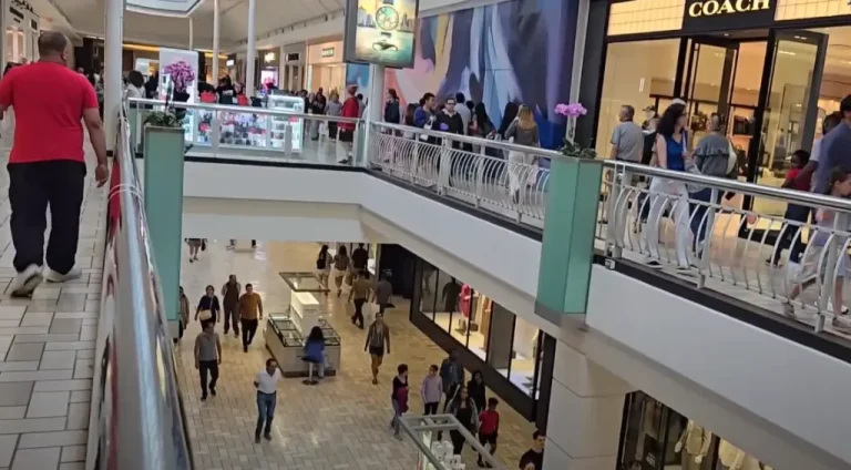 tysons-corner-center-shopping-mall-view-1024x565-1