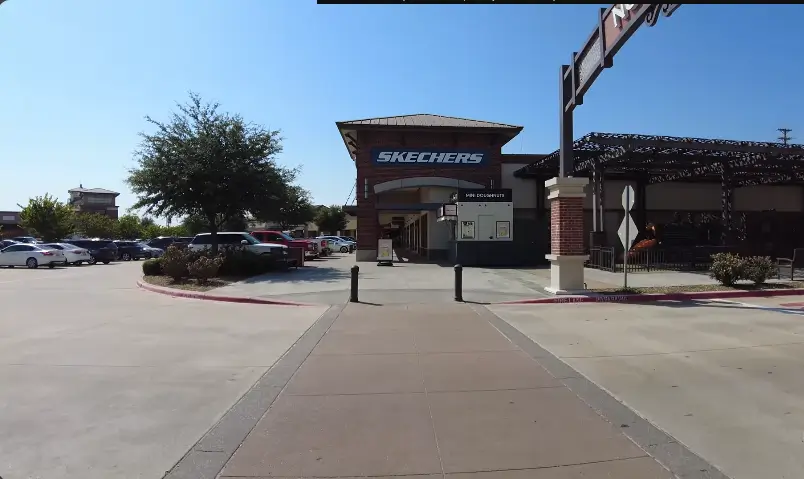 allen-premium-outlets-view