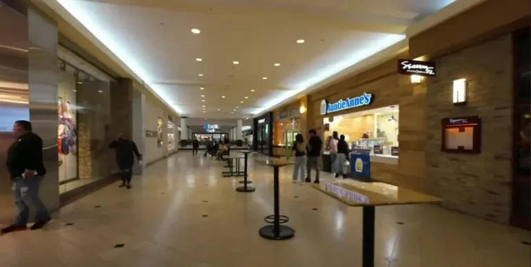 crabtree-mall-photo-1024x516-1